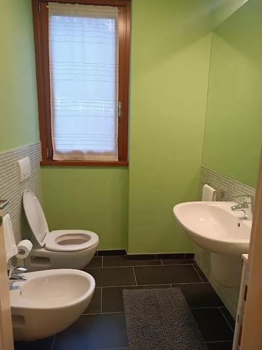 Residence Solare Con Piscina - Appartamento 5 Sueglio 0*,